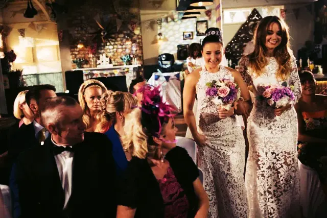 Esther y Kim boda