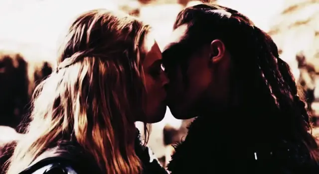 Clarke & Lexa | Clexa | Knocking on Heavens Door
